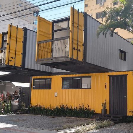 Aps Em Container Na Meia Praia, Itapema, Sc - Tetto Stays Exterior foto